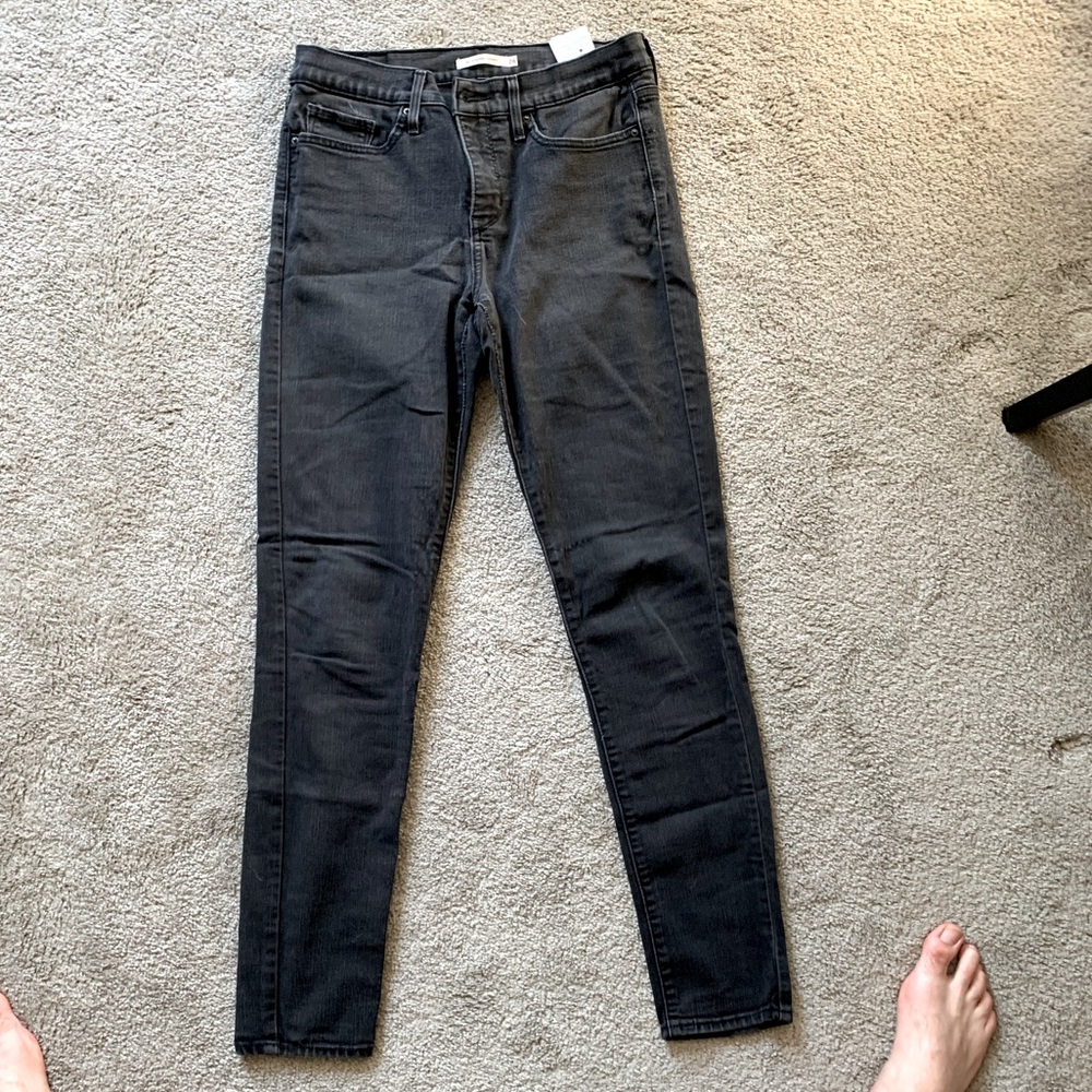 Levi’s 311 Shaping Skinny Jeans